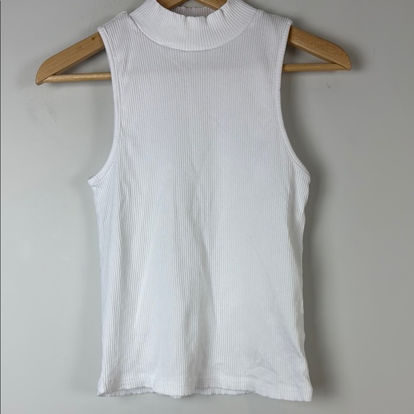 Frank & Oak Tops - Frank & Oak White Sleeveless Fitted Ribbed Tank Top Medium